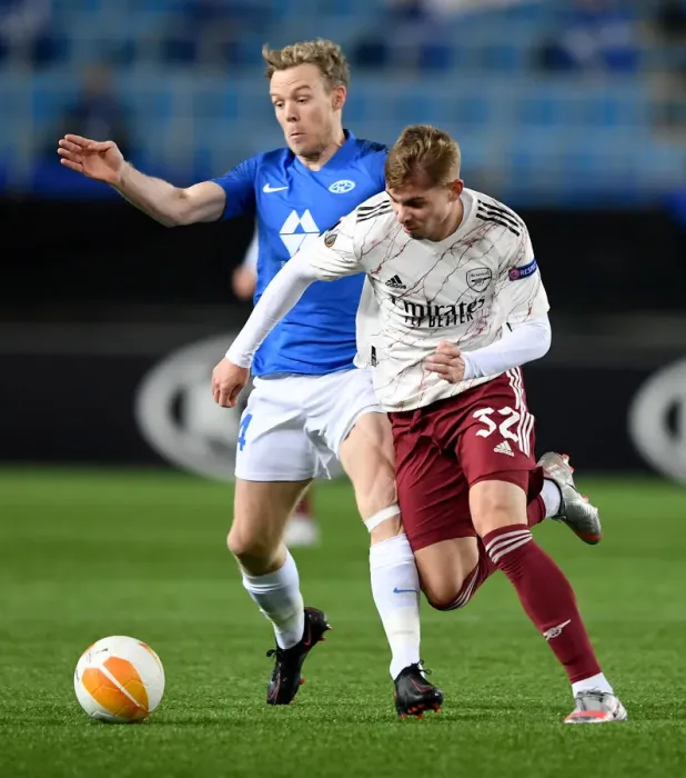 Framed Print : Emile Smith Rowe vs Erling Knudtzon: A Star-Studded Clash in Molde FK vs Arsenal FC UEFA Europa League Match Framed Print : Emile Smith Rowe vs Erling Knudtzon: A Star-Studded Clash in Molde FK vs Arsenal FC UEFA Europa League Match