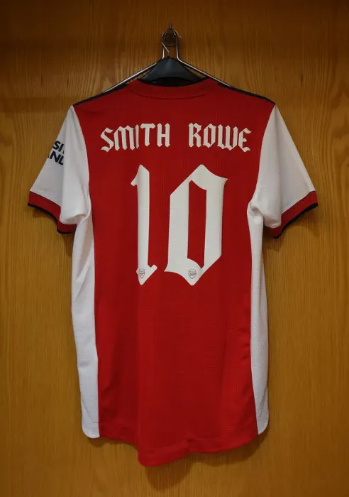 Framed Print : Emile Smith Rowe's Determined Pre-Season Preparation: Arsenal vs Chelsea (2021-22)