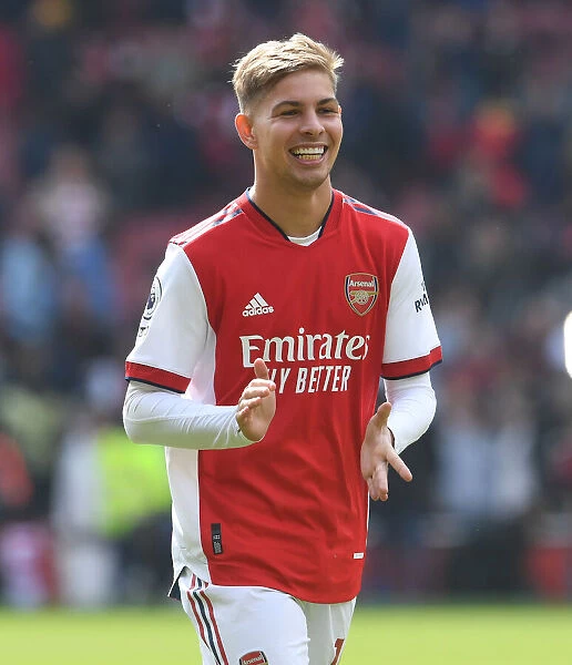 Emile Smith Rowe's Euphoric Moment: Arsenal Fans Triumph over Manchester United (2021-22)