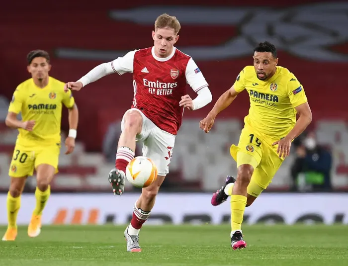 Framed Print : Emile Smith Rowe's Powerful Performance: Overpowering Coquelin in Arsenal's Europa League Semi-Final Triumph Framed Print : Emile Smith Rowe's Powerful Performance: Overpowering Coquelin in Arsenal's Europa League Semi-Final Triumph