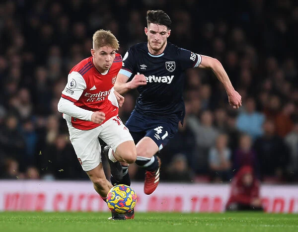 Emile Smith Rowe's Slick Moves: Outwitting Declan Rice in Arsenal's Premier League Victory