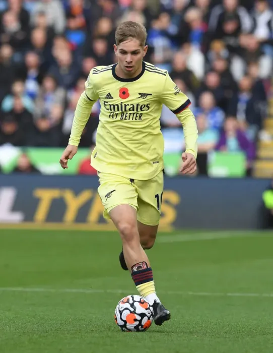 Framed Print : Emile Smith Rowe's Star Performance: Arsenal's Triumph Over Leicester City in the Premier League 2021-22 Framed Print : Emile Smith Rowe's Star Performance: Arsenal's Triumph Over Leicester City in the Premier League 2021-22