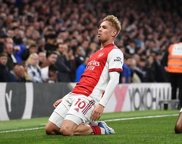 Emile Smith Rowe's Stunning Goal: Arsenal's Victory Moment vs Chelsea, Premier League 2021-22