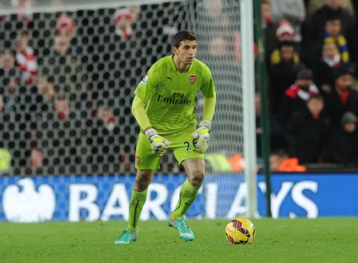 Framed Print : Emiliano Martinez: Arsenal Goalkeeper in Action at Stoke City (2014-15)