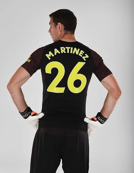Emiliano Martinez at Arsenal's 2018 / 19 First Team Photo Call