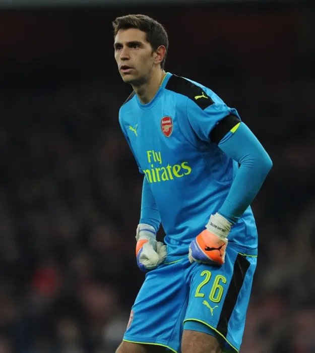 Framed Print : Emiliano Martinez: Arsenal's EFL Cup Hero vs Southampton (2016-17)