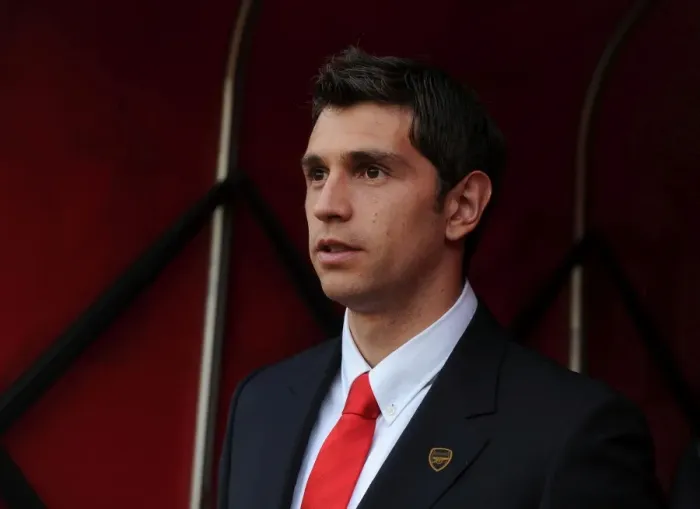 Framed Print : Emiliano Martinez: Arsenal's Ready-to-Go Goalkeeper Ahead of Swansea City Clash (2014 / 15)