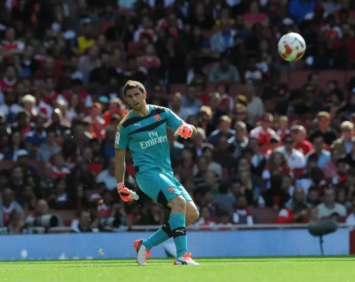 Framed Print : Emiliano Martinez: Arsenal's Star Goalkeeper in Action Against Olympique Lyonnais, Emirates Cup 2015 / 16 Framed Print : Emiliano Martinez: Arsenal's Star Goalkeeper in Action Against Olympique Lyonnais, Emirates Cup 2015 / 16