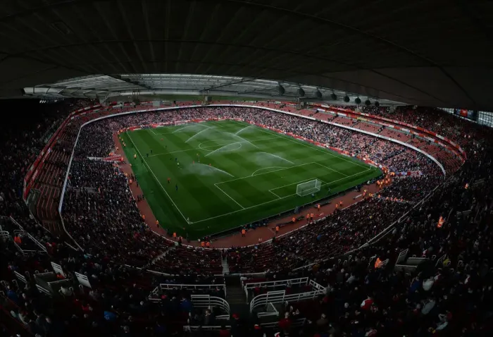 Framed Print : Emirates Battle: Arsenal vs Manchester City, Premier League 2016-17