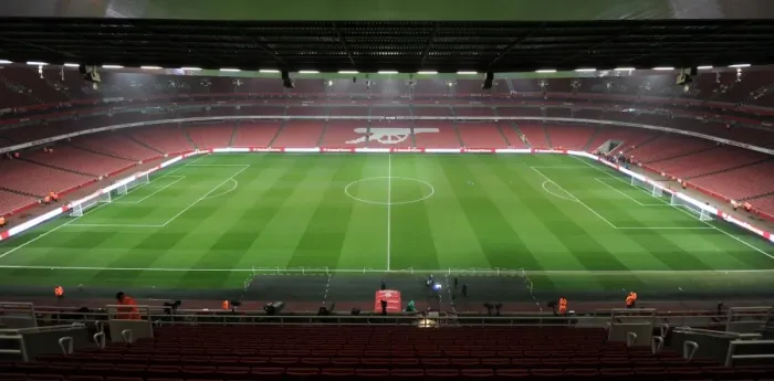 Framed Print : The Emirates pitch. Arsenal 5: 0 Leyton Orient. FA Cup 5th Round Replay
