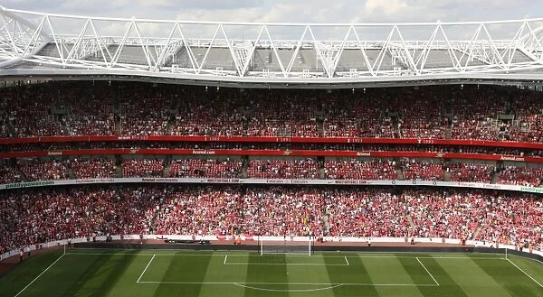 Emirates Stadium. Arsenal 4:1 Portsmouth, Barclays Premier League