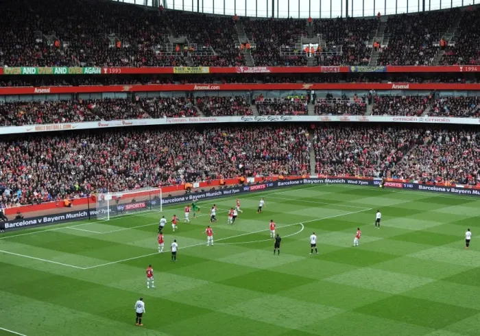 Framed Print : Emirates Stadium. Arsenal 1: 1 Manchester United. Barclays Premier League. Emirates Stadium, 28 / 4 / 13 Framed Print : Emirates Stadium. Arsenal 1: 1 Manchester United. Barclays Premier League. Emirates Stadium, 28 / 4 / 13