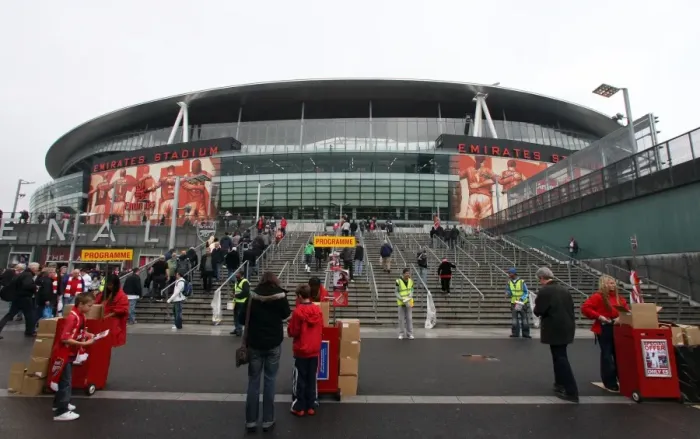 Framed Print : Emirates Stadium before the match Framed Print : Emirates Stadium before the match