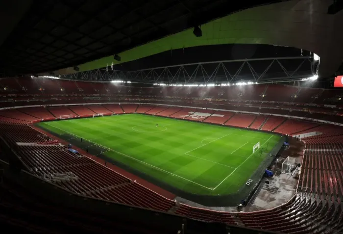Framed Print : Emirates Stadium pre match. Arsenal 0: 0 Chelsea. Barclays Premier League. Emirates Stadium