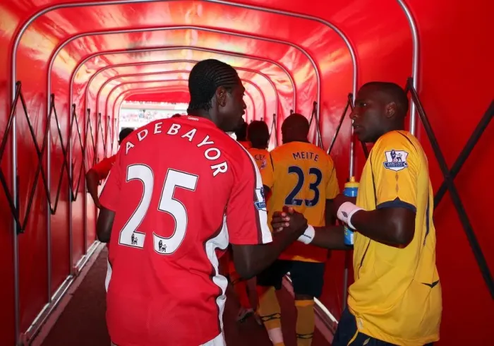 Framed Print : Emmanuel Adebayor (Arsenal) Ishmael Miller (West Brom) Framed Print : Emmanuel Adebayor (Arsenal) Ishmael Miller (West Brom)