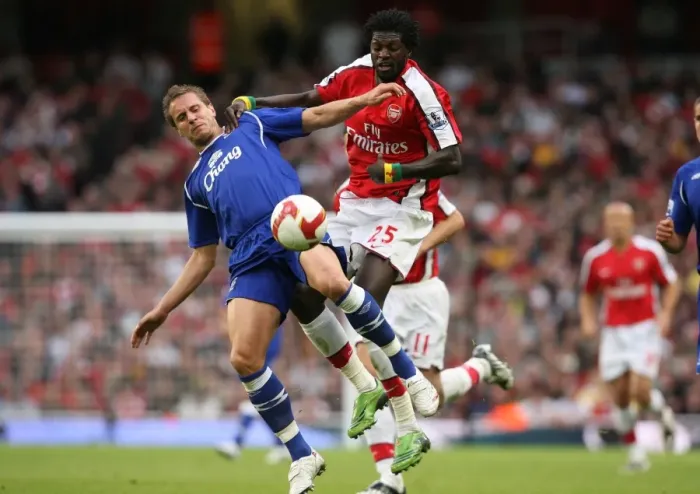 Framed Print : Emmanuel Adebayor (Arsenal) Phil Jagielka (Everton) Framed Print : Emmanuel Adebayor (Arsenal) Phil Jagielka (Everton)