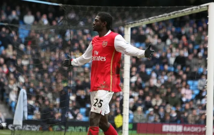 Framed Print : Emmanuel Adebayor celebrates scoring his 2nd and Arsenals 3rd goal