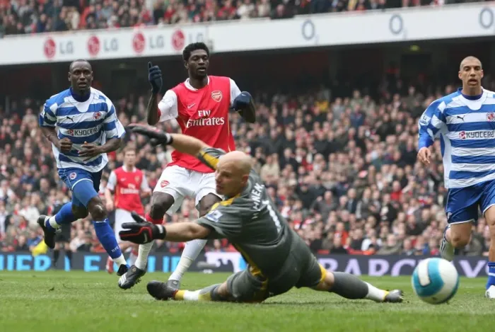 Framed Print : Emmanuel Adebayor shoots past Reading goalkeeper Marcus Hahnemann to score the 1st Arsenal goal Framed Print : Emmanuel Adebayor shoots past Reading goalkeeper Marcus Hahnemann to score the 1st Arsenal goal