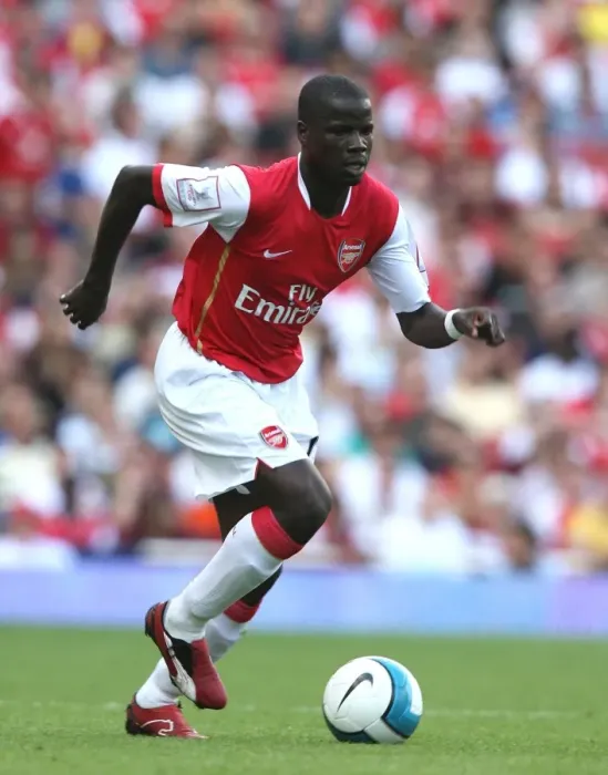 Framed Print : Emmanuel Eboue in Action: Arsenal's Victory Over Inter Milan, Emirates Cup 2007 (2:1)