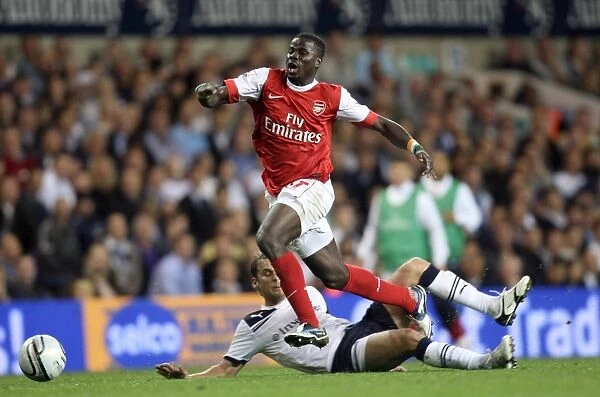 Emmanuel Eboue (Arsenal) David Bentley (Tottenham). Tottenham Hotspur 1:4 Arsenal (aet)