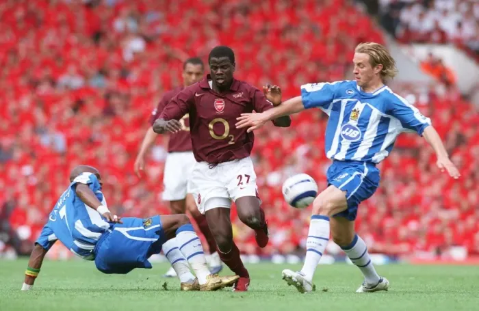 Framed Print : Emmanuel Eboue (Arsenal) Henri Camara and Reto Ziegler (Wigan) Framed Print : Emmanuel Eboue (Arsenal) Henri Camara and Reto Ziegler (Wigan)