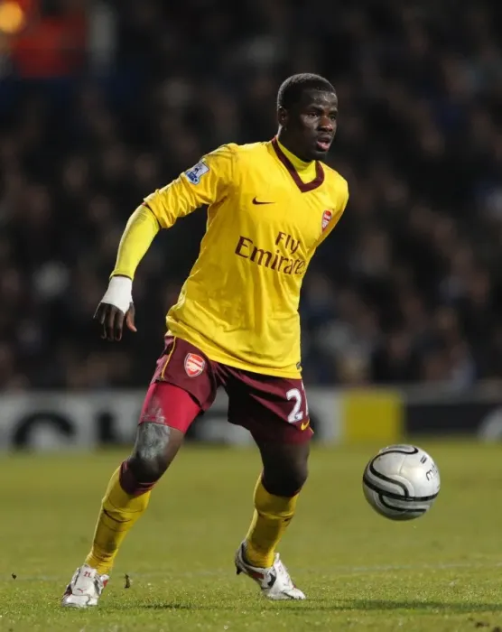 Framed Print : Emmanuel Eboue (Arsenal). Ipswich Town 1: 0 Arsenal. Carling Cup Semi Final 1st Leg