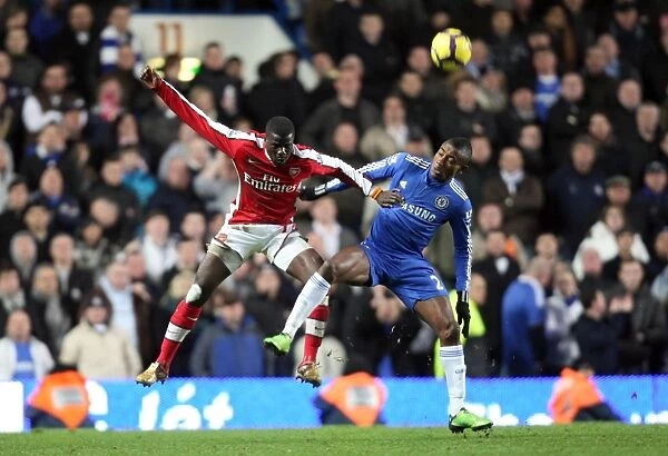 Emmanuel Eboue (Arsenal) Salomon Kalou (Chelsea). Chelsea 2: 0 Arsenal. Barclays Premier League