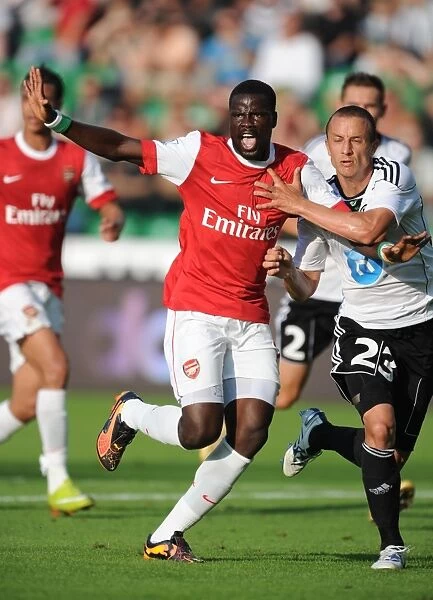 Emmanuel Eboue (Arsenal) Srda Knezevic (Leiga). Legia Warsaw 5: 6 Arsenal