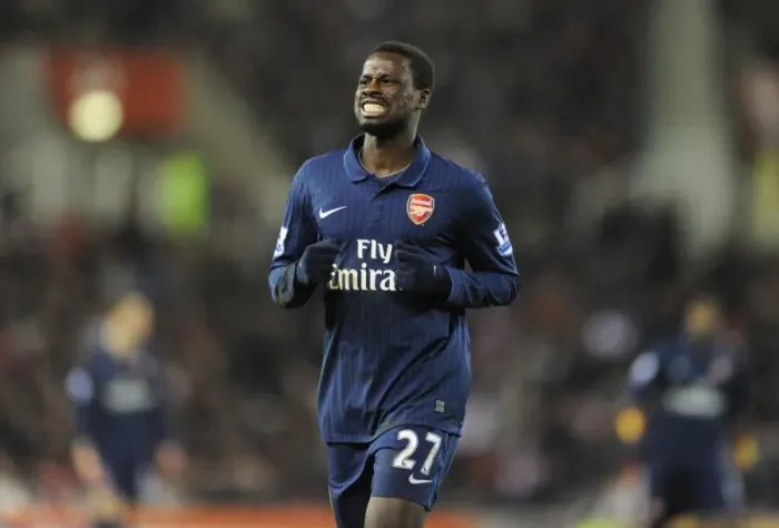 Framed Print : Emmanuel Eboue (Arsenal). Stoke City 1: 3 Arsenal, Barclays Premier League