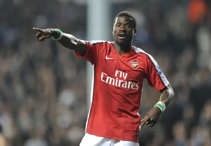 Framed Print : Emmanuel Eboue (Arsenal). Tottenham Hotspur 2: 1 Arsenal, Barclays Premier League
