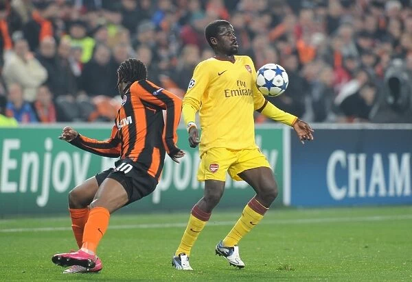 Emmanuel Eboue (Arsenal) Willian (Shakhtar). Shakhtar Donetsk 2: 1 Arsenal