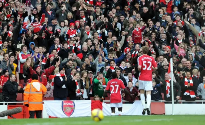Framed Print : Emmanuel Eboue celebrates the 1st Arsenal goal (scored by Nicklas Bendtner Framed Print : Emmanuel Eboue celebrates the 1st Arsenal goal (scored by Nicklas Bendtner