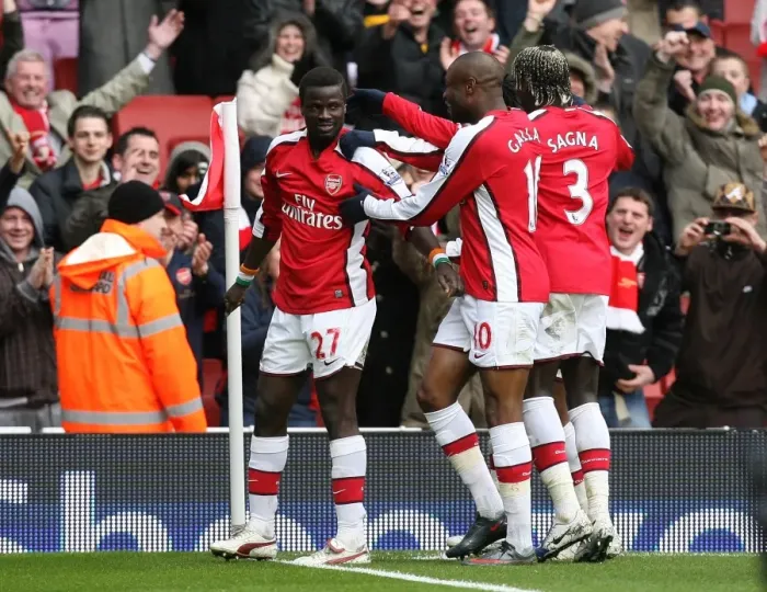Framed Print : Emmanuel Eboue celebrates scoring the 3rd Arsenal goal