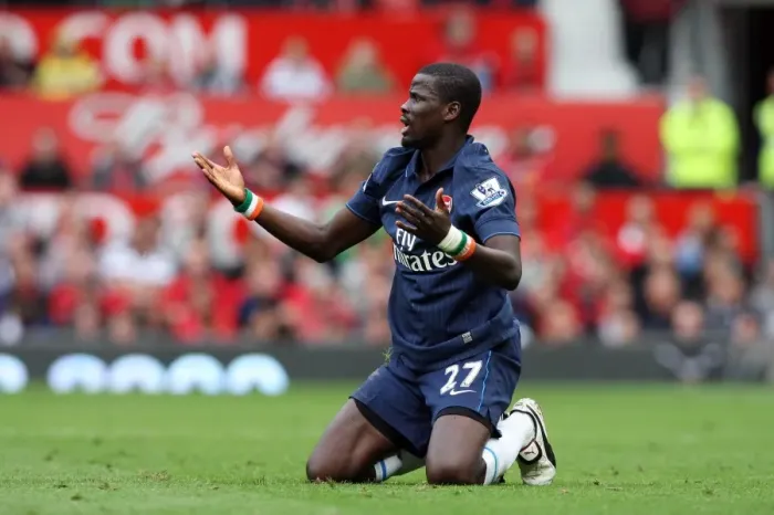 Framed Print : Emmanuel Eboue Faces Manchester United: Arsenal vs. Manchester United, Barclays Premier League, Old Trafford, 29 / 8 / 09 Framed Print : Emmanuel Eboue Faces Manchester United: Arsenal vs. Manchester United, Barclays Premier League, Old Trafford, 29 / 8 / 09