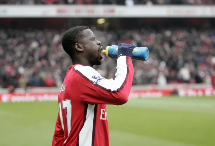 Framed Print : Emmanuel Eboue's Winning Goal: Arsenal 1-0 Bolton Wanderers, Barclays Premier League (2009)