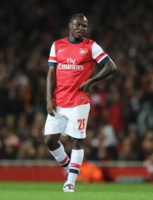 Framed Print : Emmanuel Frimpong in Action for Arsenal against Coventry City - Capital One Cup 2012-13