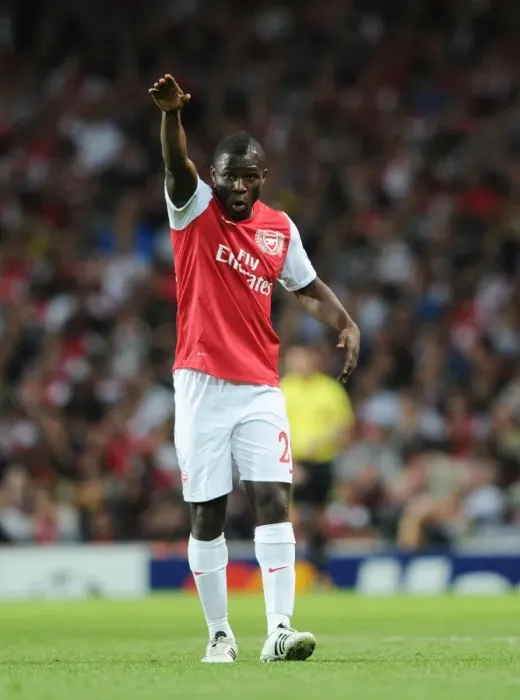 Framed Print : Emmanuel Frimpong in Action for Arsenal against Udinese, UEFA Champions League Play-Off 2011