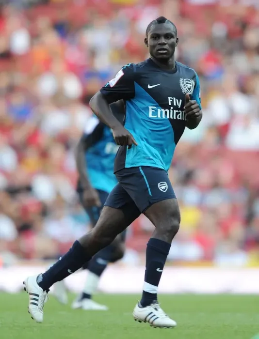 Framed Print : Emmanuel Frimpong in Action: Arsenal vs Boca Juniors, Emirates Cup 2011 Framed Print : Emmanuel Frimpong in Action: Arsenal vs Boca Juniors, Emirates Cup 2011