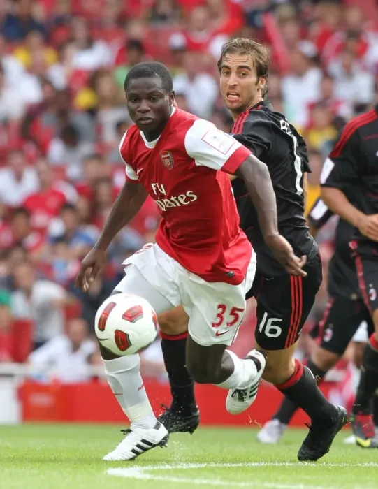 Framed Print : Emmanuel Frimpong (Arsenal) Mathieu Flamini (Milan). Arsenal 1: 1 AC Milan