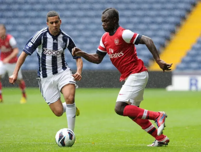 Framed Print : Emmanuel Frimpong (Arsenal) Yassine El Ghanassy (WBA). West Bromwich Albion U21 1: 0 Arsenal U21