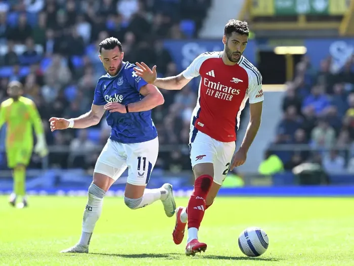 Framed Print : Everton FC v Arsenal FC - Premier League Framed Print : Everton FC v Arsenal FC - Premier League