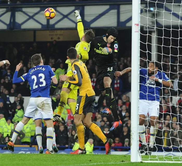 Framed Print : Everton v Arsenal - Premier League Framed Print : Everton v Arsenal - Premier League