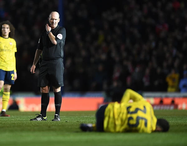 FA Cup Fifth Round: Referee Mike Dean Presides Over Portsmouth vs. Arsenal at Fratton Park