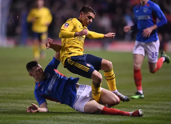 Framed Print : FA Cup Fifth Round: Torreira Foul by Bolton - Portsmouth vs. Arsenal