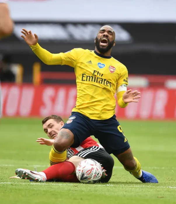Framed Print : FA Cup Quarterfinal: Lacazette Fouls on Fleck (Sheffield United vs. Arsenal) Framed Print : FA Cup Quarterfinal: Lacazette Fouls on Fleck (Sheffield United vs. Arsenal)