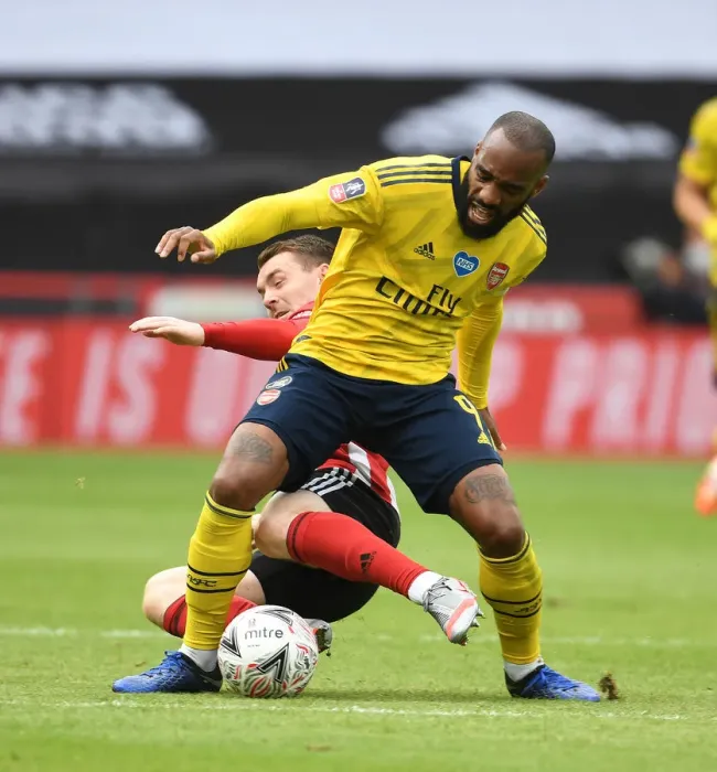 Framed Print : FA Cup Quarterfinal: Lacazette Fouls John Fleck - Sheffield United vs. Arsenal Framed Print : FA Cup Quarterfinal: Lacazette Fouls John Fleck - Sheffield United vs. Arsenal
