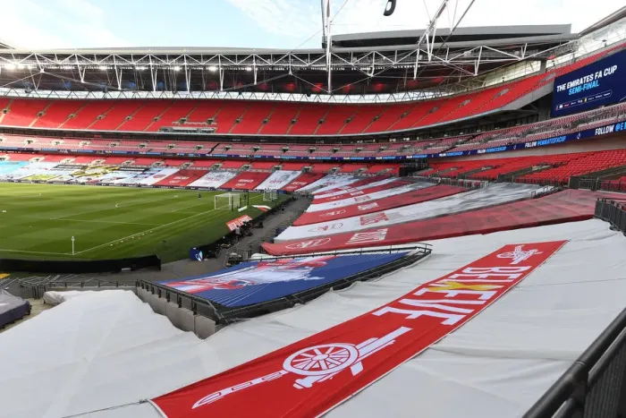 Framed Print : FA Cup Semi-Final Showdown: Arsenal vs Manchester City at Wembley Stadium