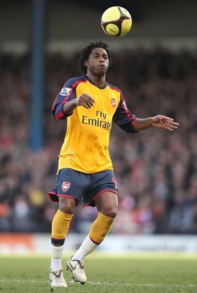 The FA Cup Showdown: A Scoreless Battle Between Arsenal's Alex Song and Cardiff City (25 / 1 / 09)