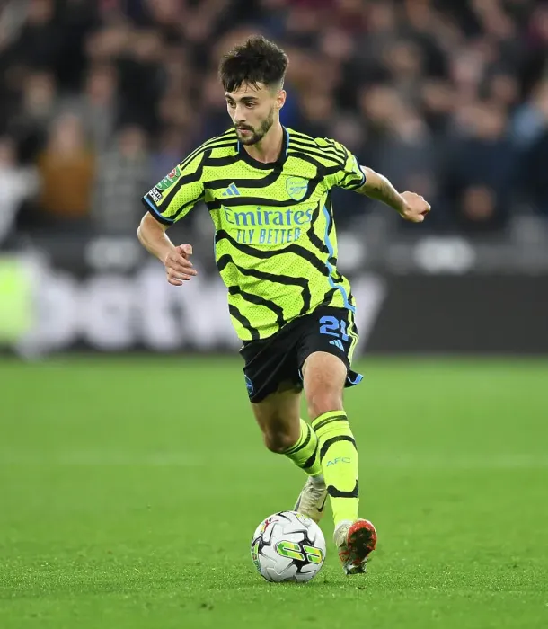 Framed Print : Fabio Vieira: Arsenal's Midfield Maestro Dazzles in Carabao Cup Showdown Against West Ham United