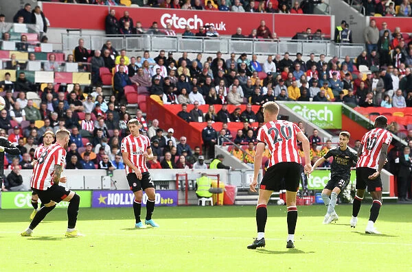 Fabio Vieira Scores Arsenal's Third Goal: Brentford FC vs Arsenal FC, Premier League 2022-23